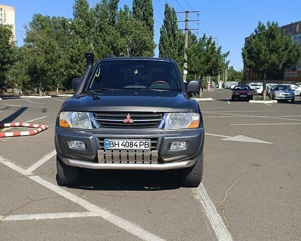 Серый Мицубиси Паджеро Вагон, объемом двигателя 3.2 л и пробегом 298 тыс. км за 10000 $, фото 8 на Automoto.ua