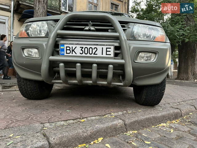 Серый Мицубиси Паджеро Вагон, объемом двигателя 3.5 л и пробегом 299 тыс. км за 5999 $, фото 10 на Automoto.ua