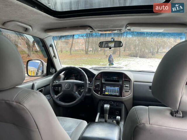 Сірий Міцубісі Паджеро Вагон, об'ємом двигуна 2.97 л та пробігом 329 тис. км за 6000 $, фото 5 на Automoto.ua