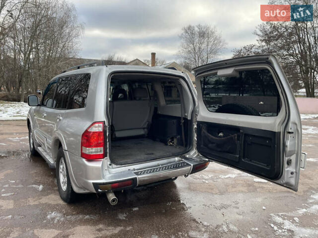 Сірий Міцубісі Паджеро Вагон, об'ємом двигуна 2.97 л та пробігом 329 тис. км за 6000 $, фото 3 на Automoto.ua