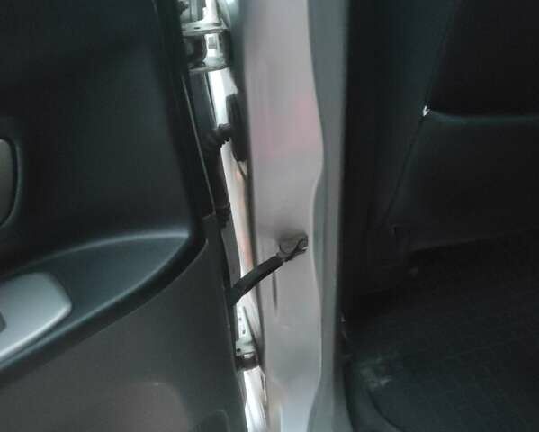 Сірий Міцубісі Паджеро Вагон, об'ємом двигуна 3.2 л та пробігом 370 тис. км за 7850 $, фото 23 на Automoto.ua