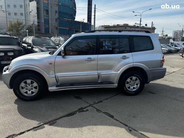 Сірий Міцубісі Паджеро Вагон, об'ємом двигуна 3.2 л та пробігом 318 тис. км за 7490 $, фото 2 на Automoto.ua