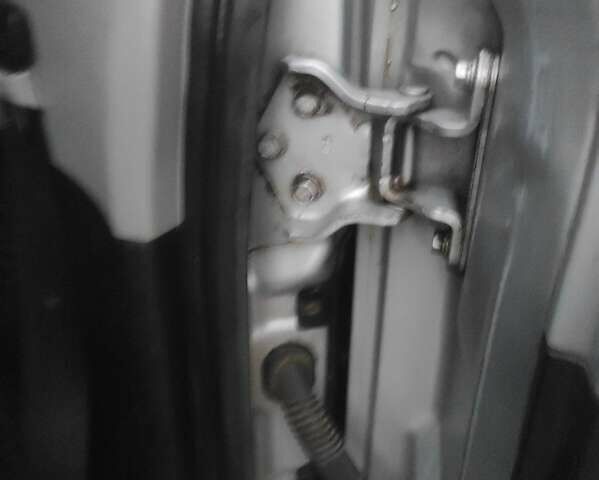 Сірий Міцубісі Паджеро Вагон, об'ємом двигуна 3.2 л та пробігом 370 тис. км за 7850 $, фото 18 на Automoto.ua