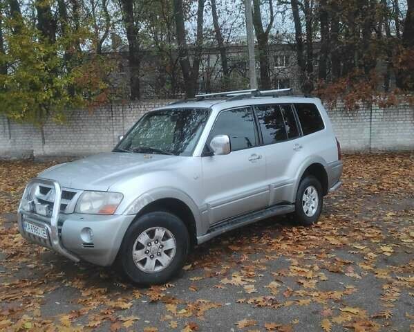 Сірий Міцубісі Паджеро Вагон, об'ємом двигуна 3.2 л та пробігом 370 тис. км за 7850 $, фото 8 на Automoto.ua