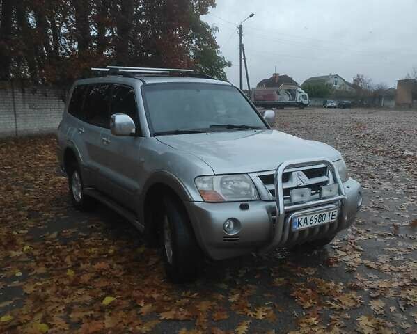 Сірий Міцубісі Паджеро Вагон, об'ємом двигуна 3.2 л та пробігом 370 тис. км за 7850 $, фото 6 на Automoto.ua