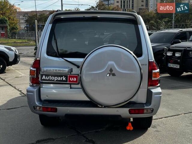 Мицубиси Паджеро Вагон 2003 в Харькове на Automoto.ua Серый Мицубиси Паджеро Вагон, объемом двигателя 3.2 л и пробегом 318 тыс. км за 7490 $, фото 3 на Automoto.ua