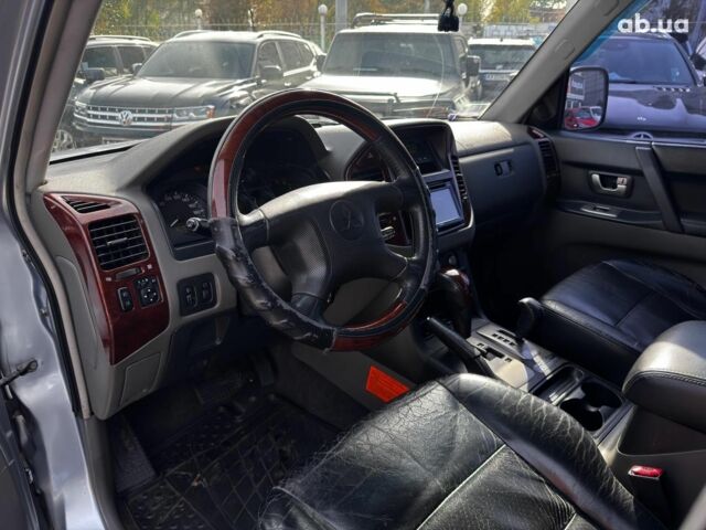 Сірий Міцубісі Паджеро Вагон, об'ємом двигуна 3.2 л та пробігом 318 тис. км за 7490 $, фото 9 на Automoto.ua