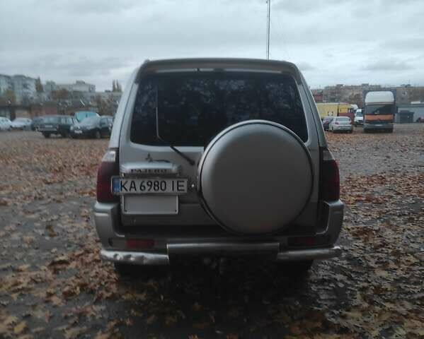Сірий Міцубісі Паджеро Вагон, об'ємом двигуна 3.2 л та пробігом 370 тис. км за 7850 $, фото 2 на Automoto.ua