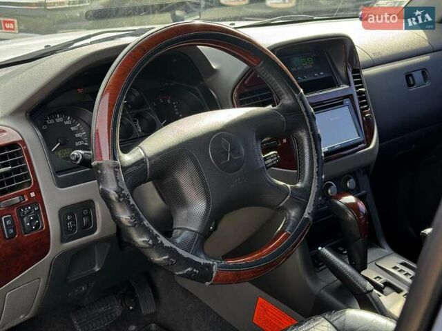 Мицубиси Паджеро Вагон 2003 в Харькове на Automoto.ua Серый Мицубиси Паджеро Вагон, объемом двигателя 3.2 л и пробегом 318 тыс. км за 7490 $, фото 17 на Automoto.ua