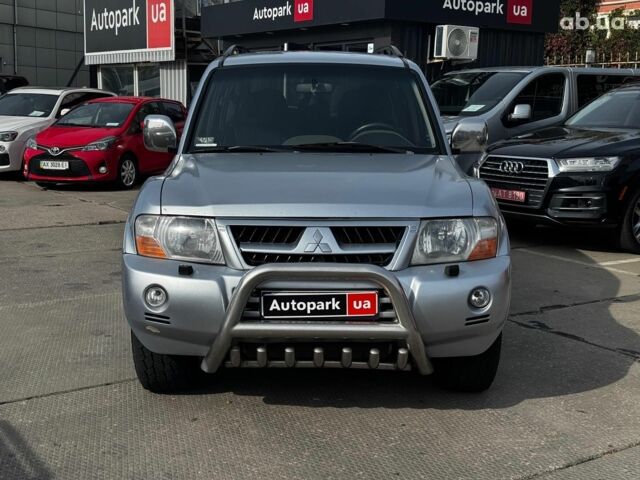 Сірий Міцубісі Паджеро Вагон, об'ємом двигуна 3.2 л та пробігом 318 тис. км за 7490 $, фото 1 на Automoto.ua