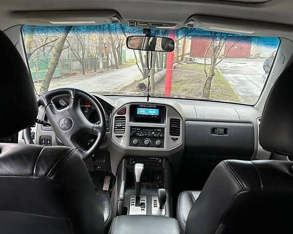 Сірий Міцубісі Паджеро Вагон, об'ємом двигуна 2.97 л та пробігом 140 тис. км за 7500 $, фото 8 на Automoto.ua