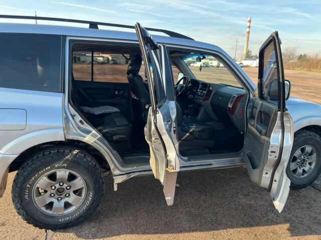 Сірий Міцубісі Паджеро Вагон, об'ємом двигуна 3.2 л та пробігом 263 тис. км за 8000 $, фото 3 на Automoto.ua