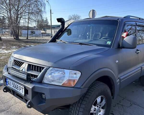 Серый Мицубиси Паджеро Вагон, объемом двигателя 3.2 л и пробегом 440 тыс. км за 10500 $, фото 5 на Automoto.ua
