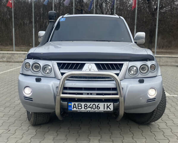 Серый Мицубиси Паджеро Вагон, объемом двигателя 3.5 л и пробегом 193 тыс. км за 8500 $, фото 2 на Automoto.ua