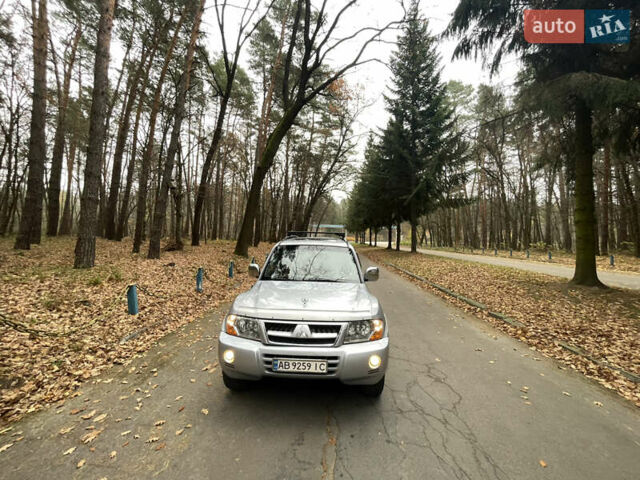 Сірий Міцубісі Паджеро Вагон, об'ємом двигуна 2.97 л та пробігом 249 тис. км за 8990 $, фото 6 на Automoto.ua