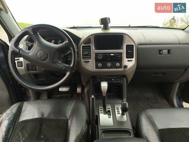 Серый Мицубиси Паджеро Вагон, объемом двигателя 3.2 л и пробегом 328 тыс. км за 8900 $, фото 13 на Automoto.ua