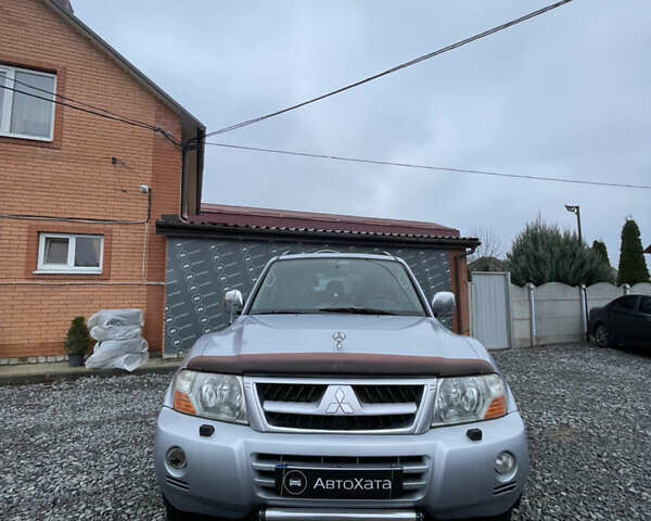 Серый Мицубиси Паджеро Вагон, объемом двигателя 3.83 л и пробегом 355 тыс. км за 7300 $, фото 1 на Automoto.ua