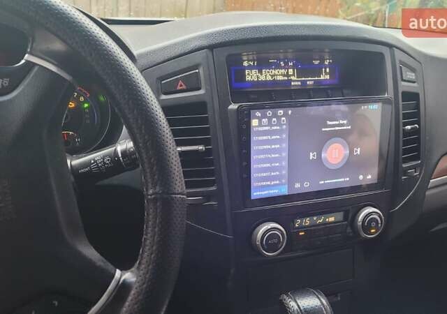 Сірий Міцубісі Паджеро Вагон, об'ємом двигуна 3.8 л та пробігом 263 тис. км за 12000 $, фото 4 на Automoto.ua