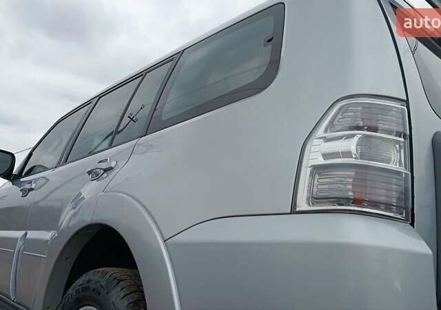 Серый Мицубиси Паджеро Вагон, объемом двигателя 3.2 л и пробегом 252 тыс. км за 12500 $, фото 37 на Automoto.ua