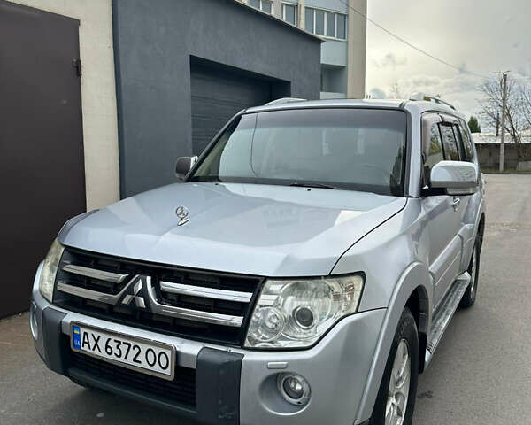 Міцубісі Паджеро Вагон 2007 у Харкові на Automoto.ua Сірий Міцубісі Паджеро Вагон, об'ємом двигуна 2.97 л та пробігом 279 тис. км за 11500 $, фото 10 на Automoto.ua
