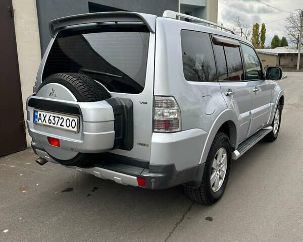 Міцубісі Паджеро Вагон 2007 у Харкові на Automoto.ua Сірий Міцубісі Паджеро Вагон, об'ємом двигуна 2.97 л та пробігом 279 тис. км за 11500 $, фото 8 на Automoto.ua