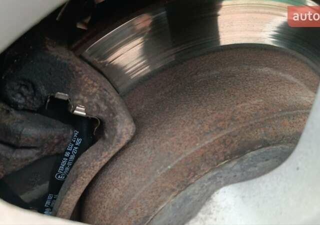 Серый Мицубиси Паджеро Вагон, объемом двигателя 3.2 л и пробегом 252 тыс. км за 12500 $, фото 110 на Automoto.ua