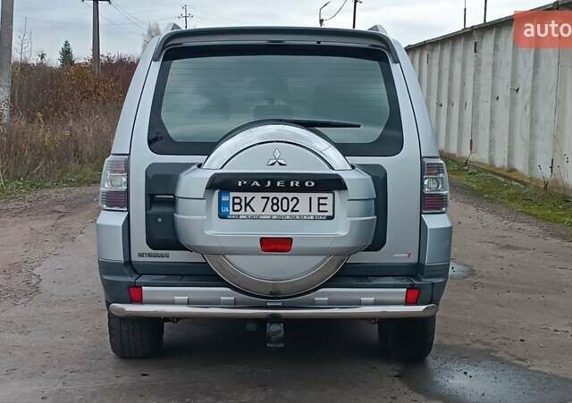 Серый Мицубиси Паджеро Вагон, объемом двигателя 3.2 л и пробегом 252 тыс. км за 12500 $, фото 12 на Automoto.ua