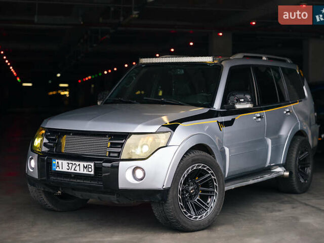 Серый Мицубиси Паджеро Вагон, объемом двигателя 3.2 л и пробегом 412 тыс. км за 15700 $, фото 8 на Automoto.ua