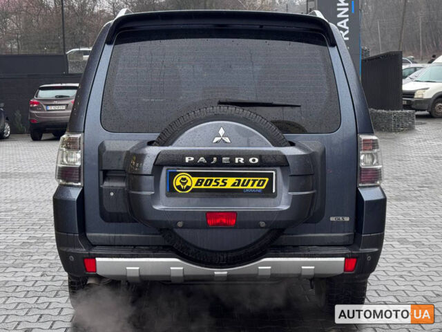 Серый Мицубиси Паджеро Вагон, объемом двигателя 3 л и пробегом 199 тыс. км за 12700 $, фото 4 на Automoto.ua