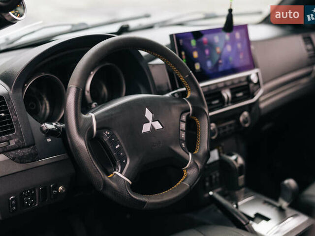 Серый Мицубиси Паджеро Вагон, объемом двигателя 3.2 л и пробегом 412 тыс. км за 15700 $, фото 27 на Automoto.ua
