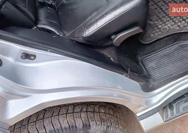 Серый Мицубиси Паджеро Вагон, объемом двигателя 3.2 л и пробегом 252 тыс. км за 12500 $, фото 74 на Automoto.ua