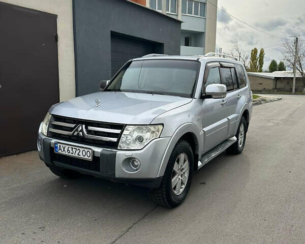 Міцубісі Паджеро Вагон 2007 у Харкові на Automoto.ua Сірий Міцубісі Паджеро Вагон, об'ємом двигуна 2.97 л та пробігом 279 тис. км за 11500 $, фото 7 на Automoto.ua