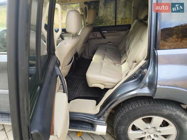 Серый Мицубиси Паджеро Вагон, объемом двигателя 2.97 л и пробегом 290 тыс. км за 9000 $, фото 4 на Automoto.ua