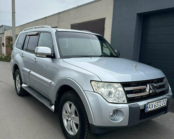 Міцубісі Паджеро Вагон 2007 у Харкові на Automoto.ua Сірий Міцубісі Паджеро Вагон, об'ємом двигуна 2.97 л та пробігом 279 тис. км за 11500 $, фото 6 на Automoto.ua
