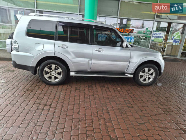 Серый Мицубиси Паджеро Вагон, объемом двигателя 3.83 л и пробегом 263 тыс. км за 9500 $, фото 6 на Automoto.ua