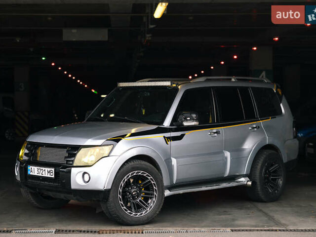 Серый Мицубиси Паджеро Вагон, объемом двигателя 3.2 л и пробегом 412 тыс. км за 15700 $, фото 4 на Automoto.ua