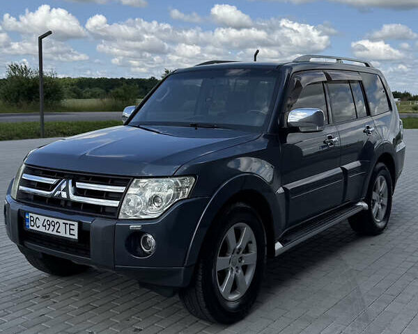 Серый Мицубиси Паджеро Вагон, объемом двигателя 3.8 л и пробегом 270 тыс. км за 10500 $, фото 10 на Automoto.ua