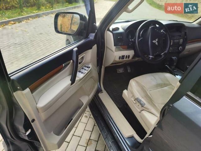 Серый Мицубиси Паджеро Вагон, объемом двигателя 2.97 л и пробегом 290 тыс. км за 9000 $, фото 6 на Automoto.ua