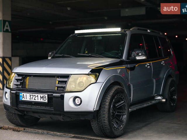 Серый Мицубиси Паджеро Вагон, объемом двигателя 3.2 л и пробегом 412 тыс. км за 15700 $, фото 12 на Automoto.ua