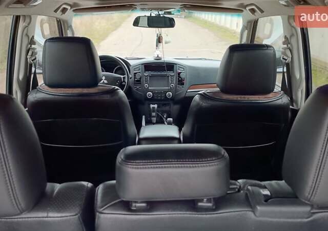 Серый Мицубиси Паджеро Вагон, объемом двигателя 3.2 л и пробегом 252 тыс. км за 12500 $, фото 65 на Automoto.ua
