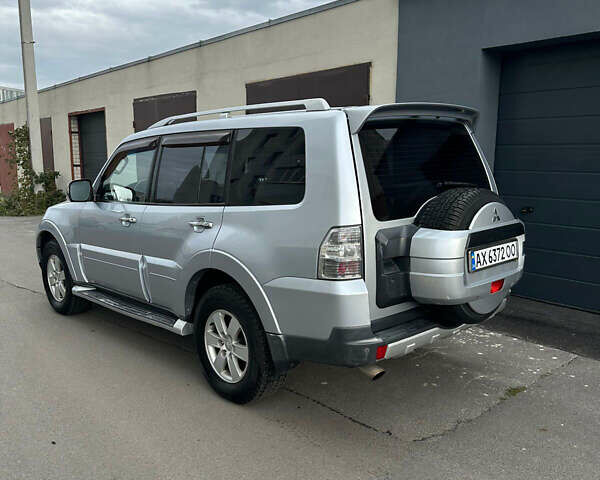 Міцубісі Паджеро Вагон 2007 у Харкові на Automoto.ua Сірий Міцубісі Паджеро Вагон, об'ємом двигуна 2.97 л та пробігом 279 тис. км за 11500 $, фото 4 на Automoto.ua