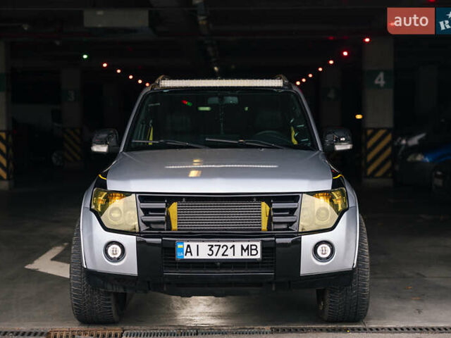 Серый Мицубиси Паджеро Вагон, объемом двигателя 3.2 л и пробегом 412 тыс. км за 15700 $, фото 1 на Automoto.ua