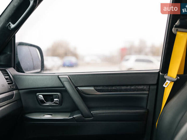 Серый Мицубиси Паджеро Вагон, объемом двигателя 3.2 л и пробегом 412 тыс. км за 15700 $, фото 36 на Automoto.ua