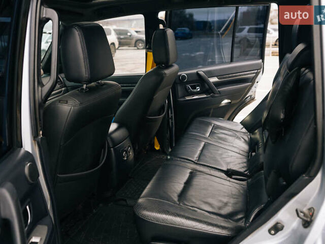 Серый Мицубиси Паджеро Вагон, объемом двигателя 3.2 л и пробегом 412 тыс. км за 15700 $, фото 35 на Automoto.ua