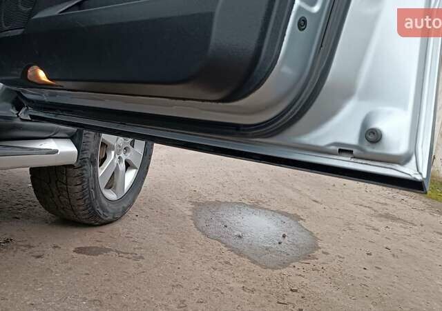 Серый Мицубиси Паджеро Вагон, объемом двигателя 3.2 л и пробегом 252 тыс. км за 12500 $, фото 83 на Automoto.ua