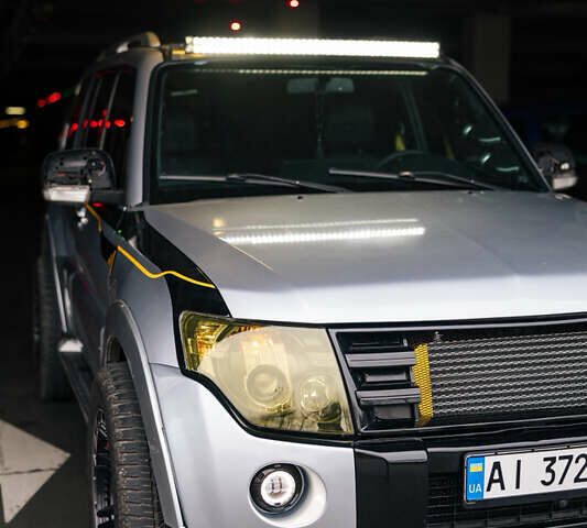 Серый Мицубиси Паджеро Вагон, объемом двигателя 3.2 л и пробегом 412 тыс. км за 15700 $, фото 6 на Automoto.ua