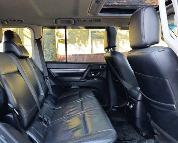 Сірий Міцубісі Паджеро Вагон, об'ємом двигуна 2.97 л та пробігом 181 тис. км за 11300 $, фото 8 на Automoto.ua