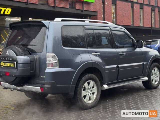 Серый Мицубиси Паджеро Вагон, объемом двигателя 3 л и пробегом 199 тыс. км за 12700 $, фото 5 на Automoto.ua