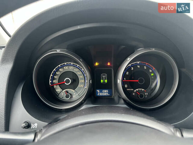 Серый Мицубиси Паджеро Вагон, объемом двигателя 3.2 л и пробегом 230 тыс. км за 9999 $, фото 14 на Automoto.ua