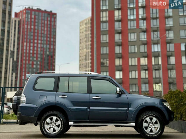 Серый Мицубиси Паджеро Вагон, объемом двигателя 2.97 л и пробегом 245 тыс. км за 9950 $, фото 3 на Automoto.ua